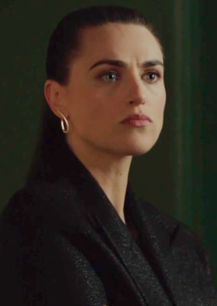 Katie McGrath photo
