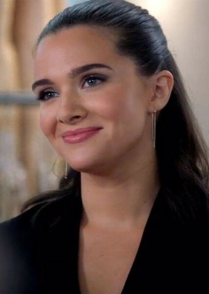 Katie Stevens photo
