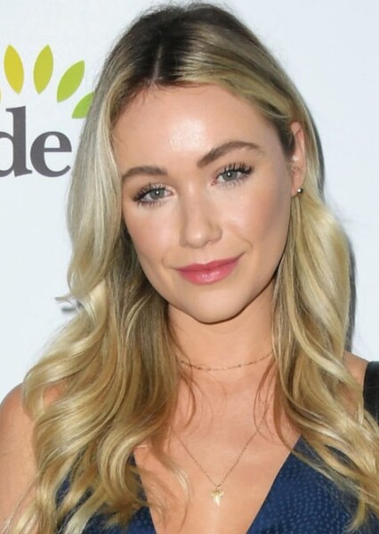 Katrina Bowden photo