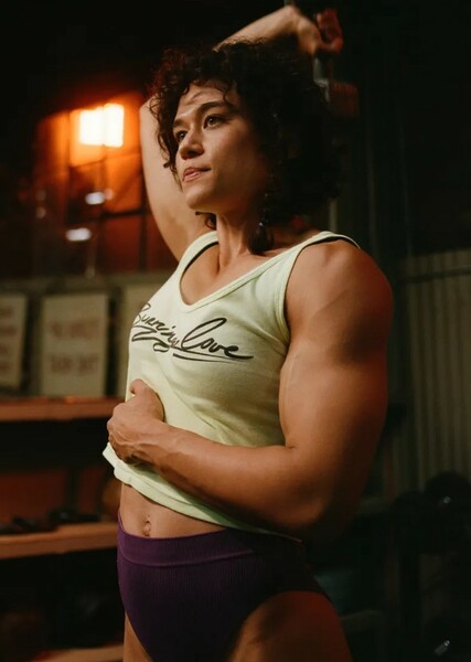 Katy O'Brian photo