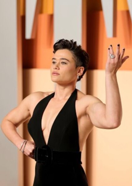 Katy O'Brian photo