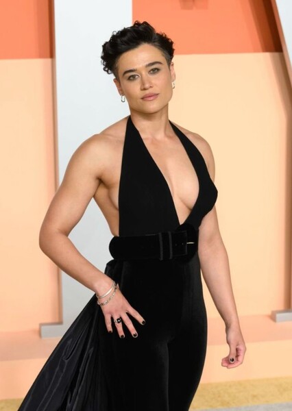 Katy O'Brian photo