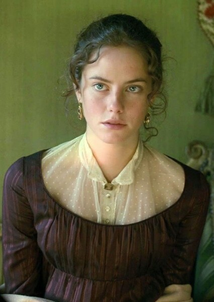Kaya Scodelario photo