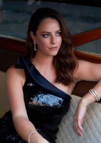 Kaya Scodelario photo