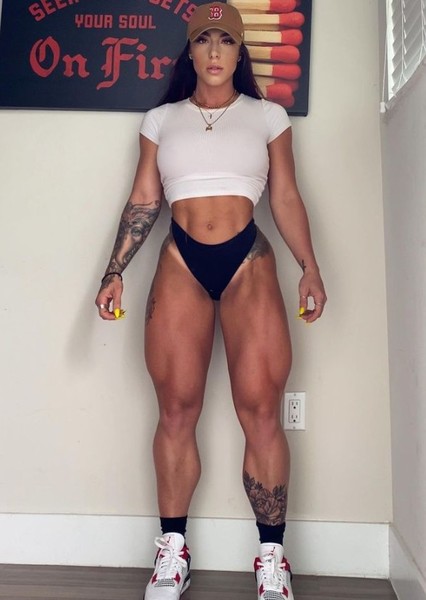 Kayla Rossi photo