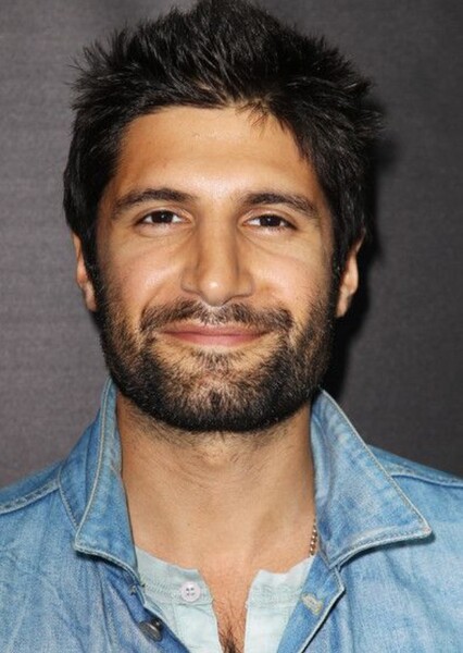 Kayvan Novak photo