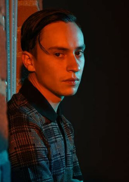 Keir Gilchrist photo