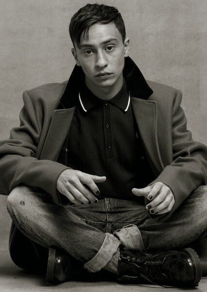 Keir Gilchrist photo