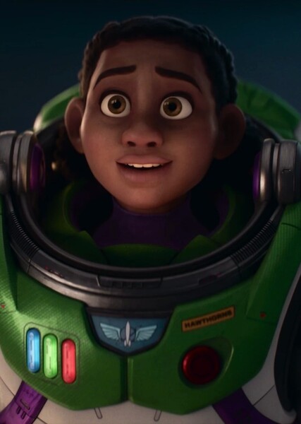 Izzy Hawthorne