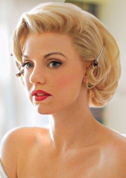 Kelli Garner