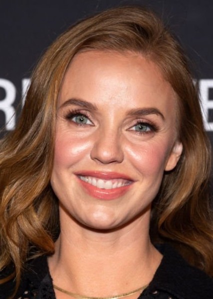 Kelli Garner photo