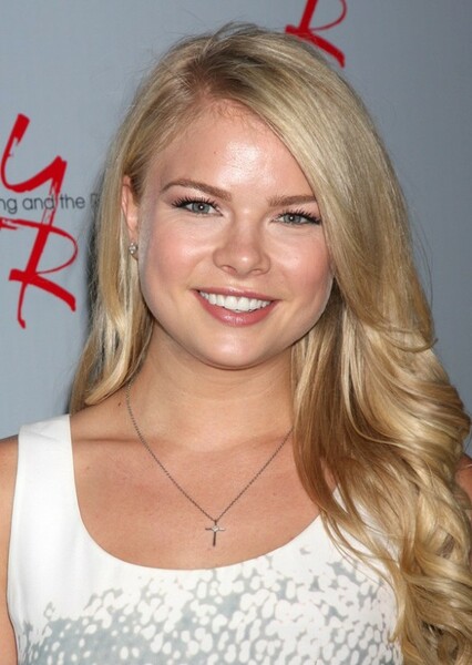 Kelli Goss photo