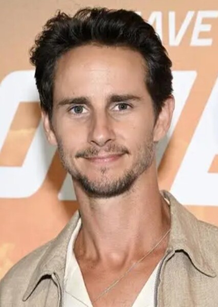 Kelly Blatz photo