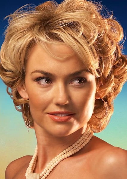 Kelly Carlson