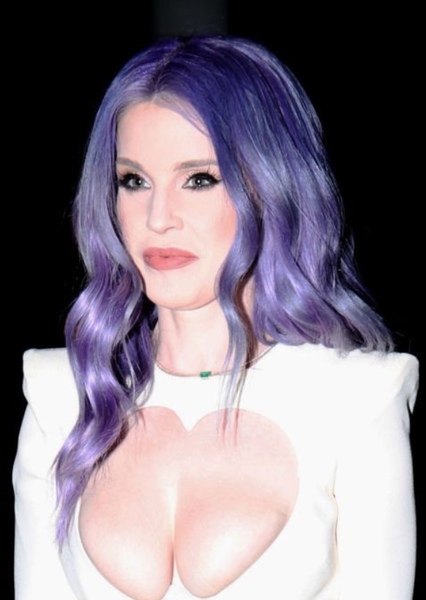 Kelly Osbourne photo
