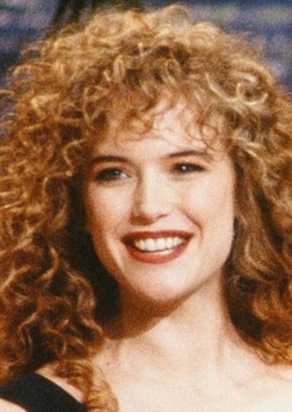 Kelly Preston photo