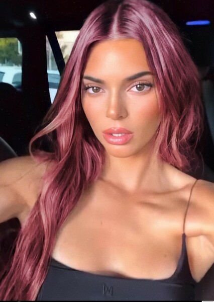 Kendall Jenner photo