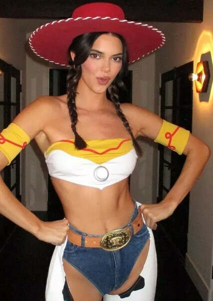 Kendall Jenner photo
