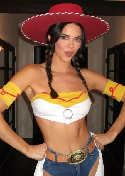 Kendall Jenner photo