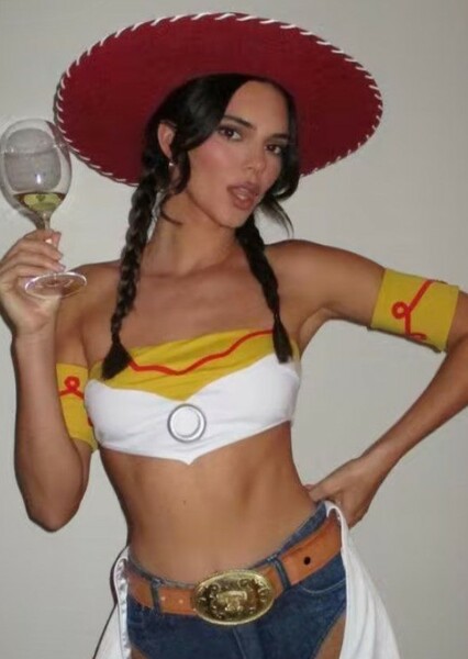 Kendall Jenner photo