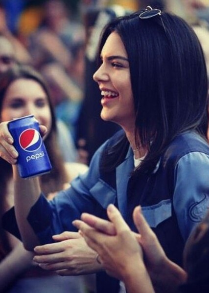 Kendall Jenner photo