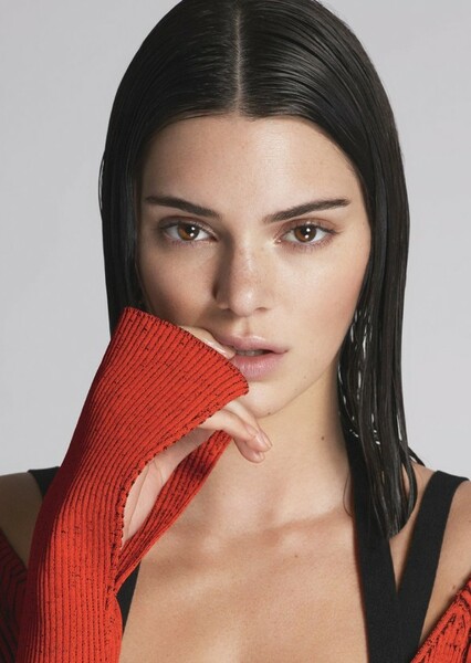 Kendall Jenner photo