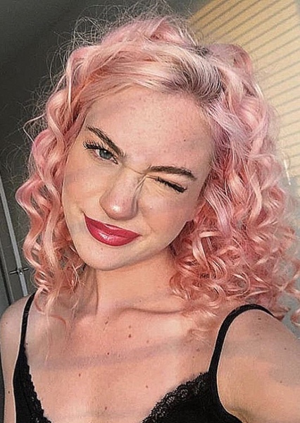 Kennedy Claire Walsh photo