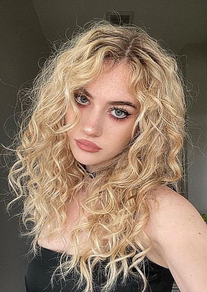 Kennedy Claire Walsh photo