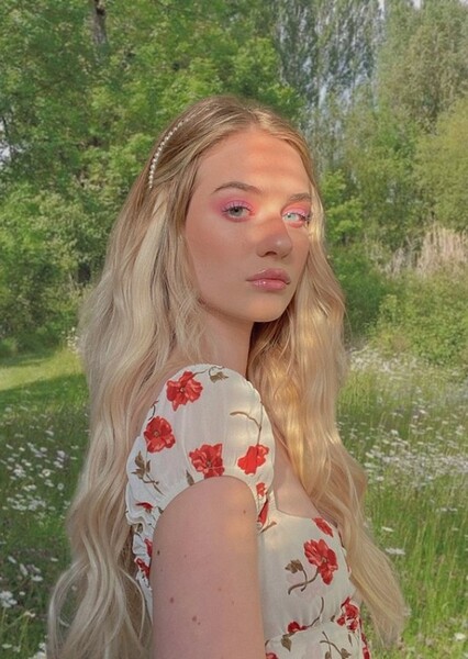 Kennedy Walsh photo