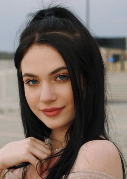 Kennedy Walsh photo