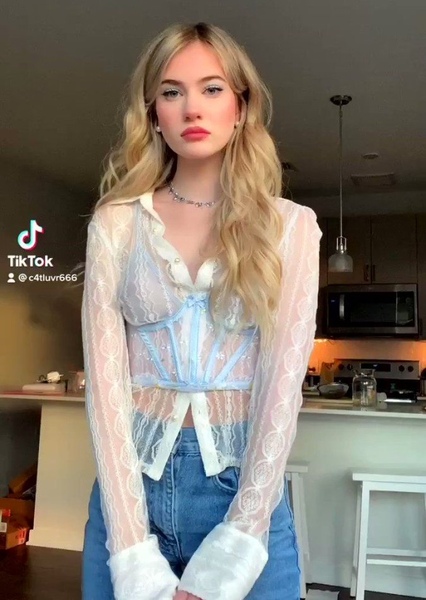 Kennedy Walsh photo