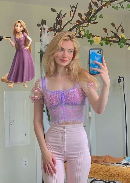 Kennedy Walsh photo