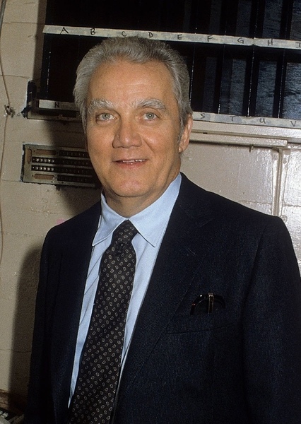 Kenneth McMillan photo