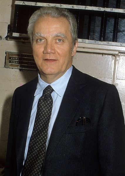Kenneth McMillan photo