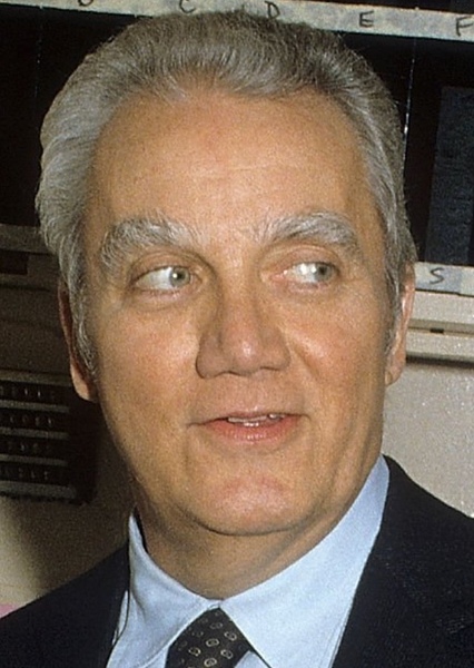 Kenneth McMillan photo