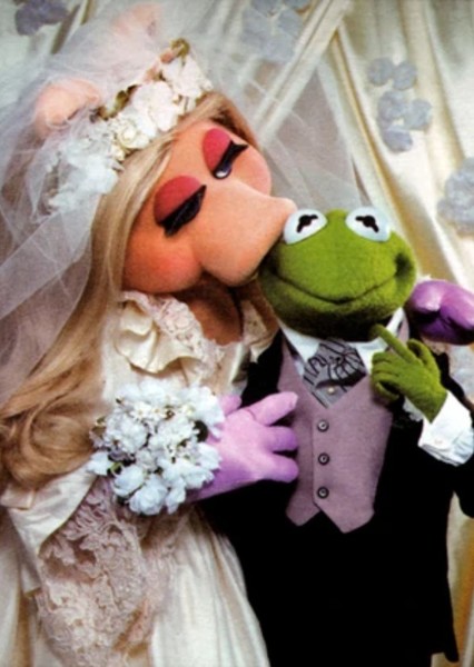 Kermit and Miss Piggy photo