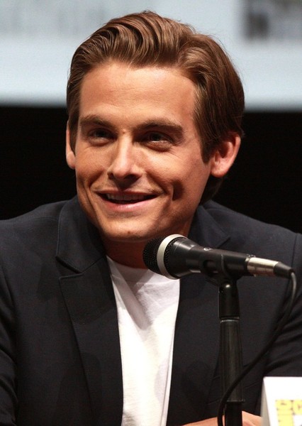 Kevin Zegers photo