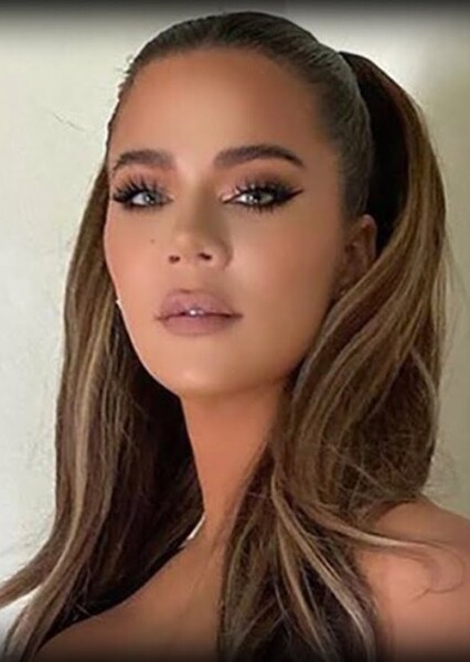 Khloé Kardashian photo