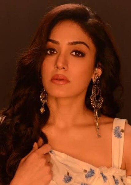 Khushali Kumar photo