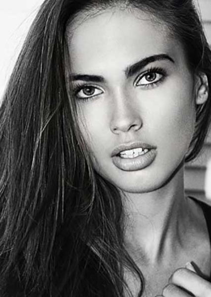 Kiana Kaye photo