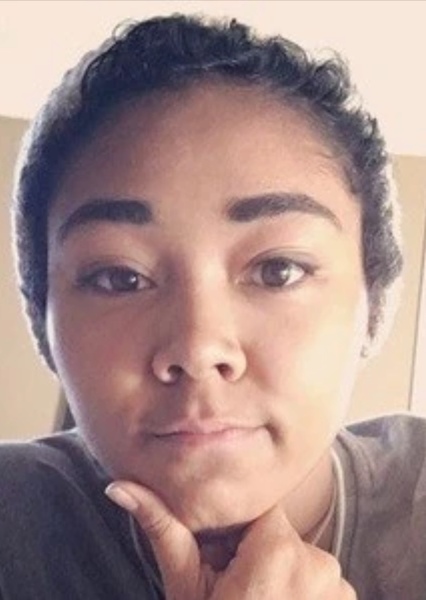 Kiana Khansmith photo
