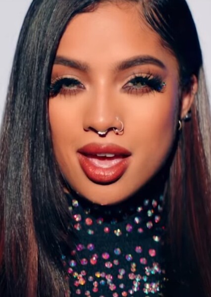 Kiana Ledé photo