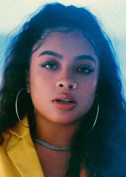 Kiana Ledé photo