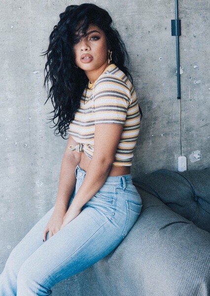 Kiana Ledé