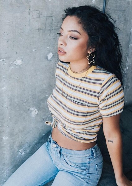 Kiana Ledé photo