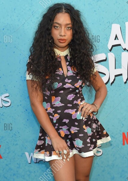 Kiana Ledé photo