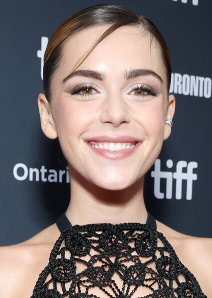 Kiernan Shipka photo