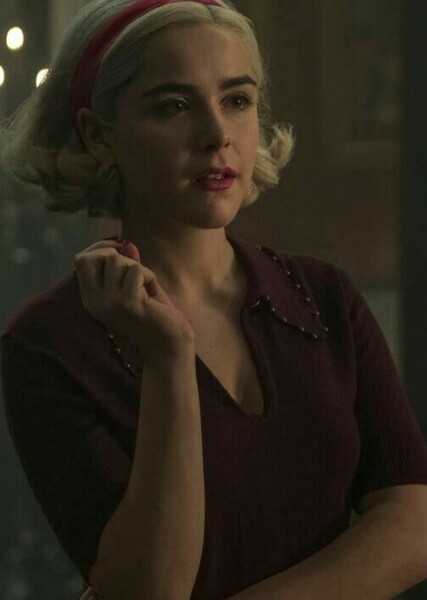 Kiernan Shipka photo