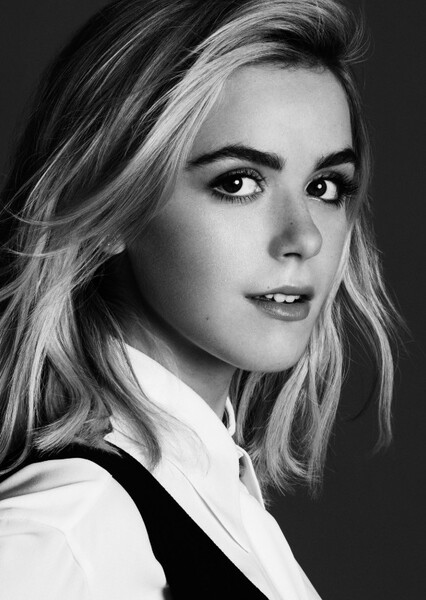 Kiernan Shipka photo
