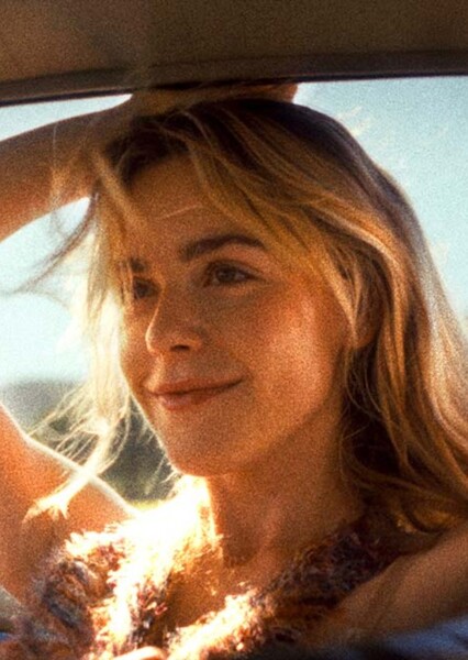 Kiernan Shipka photo